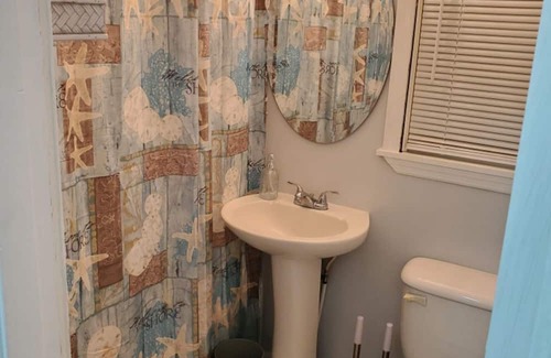 Goose Creek Casa | Pet Friendly 2 bedroom home