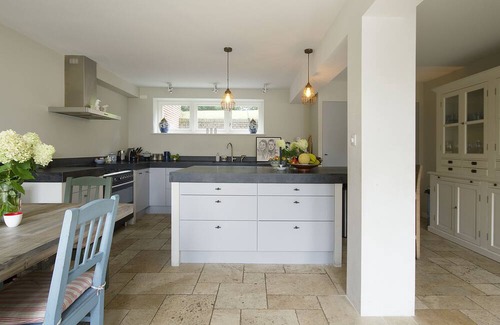 Bloemendaal Casa | Bright Family House Close to Amsterdam, Haarlem and Beach!