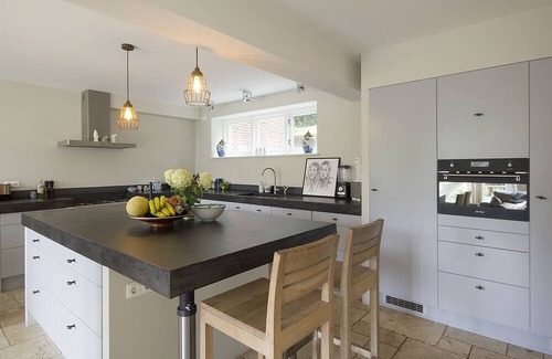 Bloemendaal Casa | Bright Family House Close to Amsterdam, Haarlem and Beach!