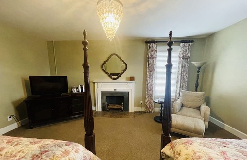 Clemmons Apartamento | Steeplechase Room 2queen - Non- Smoking- No Pet