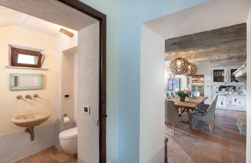 San Casciano dei Bagni Villa | New! Casale Volare, Stylish Tuscany Farmhouse with House Chef,Pool, Pet Friendly, Thermal Baths