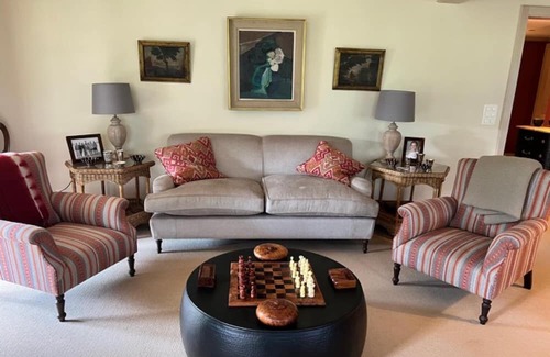 Rougemont Apartamento | Gstaad , Switzerland skiing from exclusive Rougemont chalet apartment,