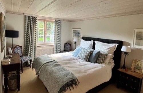 Rougemont Apartamento | Gstaad , Switzerland skiing from exclusive Rougemont chalet apartment,