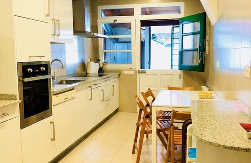 Covas Casa | The Cliffs - Covas Seabreeze Cottage