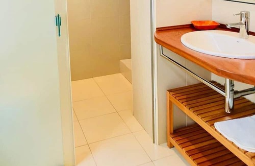 Covas Casa | The Cliffs - Covas Seabreeze Cottage