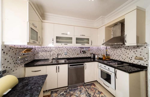 Kepez Apartamento | Apartment with Panoramic City View in Kepez