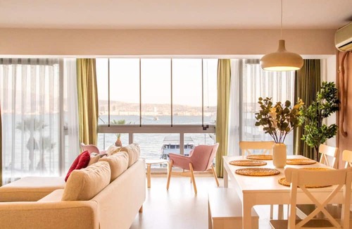 Karsiyaka Apartamento | Missafir Flat with Sea View near Karsiyaka Coast