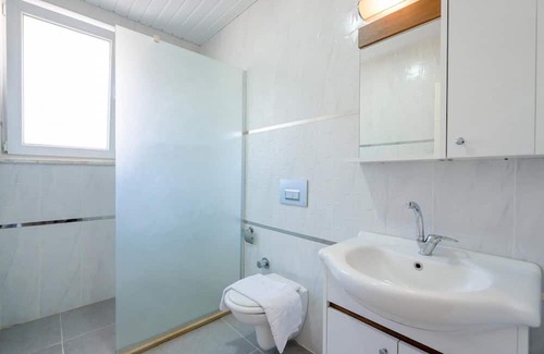 Kemer Apartamento | Modern Flat near Public Transportation in Kemer