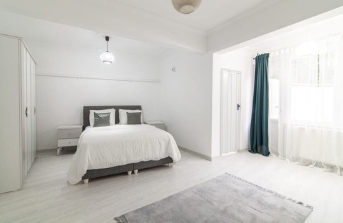 Besiktas Villa | Sleek House with a Lovely Terrace in Besiktas