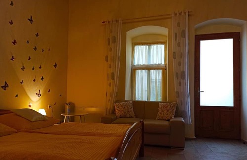 Josefstadt Apartamento | Appartment Nr. 1: 1 Schlafraum, Dusche, Badew. WC - Alte Mühle