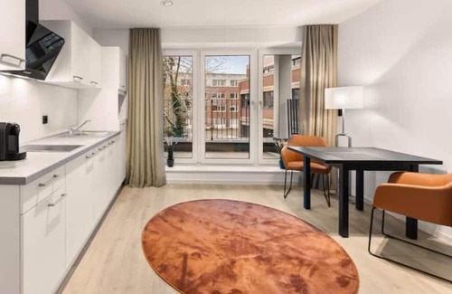 Burgeresch Apartamento | Between-studios - Tiger