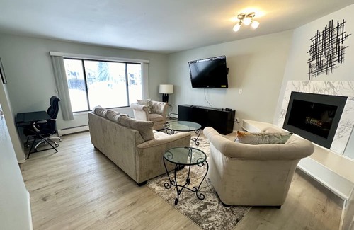 Spenard Apartamento | 2 br 1 ba 4-Plex Apt Near Airport