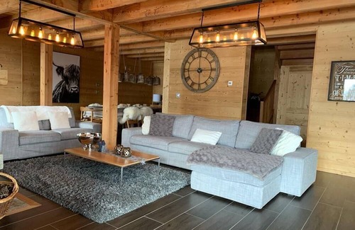 Allos Chalet De Esquí | Vrbo Property
