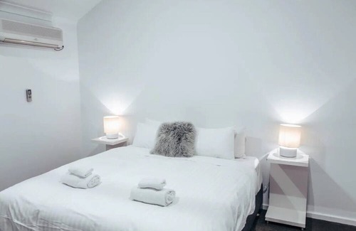 Marybrook Casa | Sandcastles Holiday Home with Private Beach