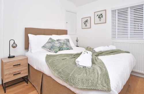Sandbach Casa | Perfect Fusion of Comfort and Convenience at Chapel House. BOOK NOW!