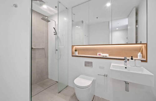 Strathfield Apartamento | Ashfield 2Br steps to Shopping & Train Station