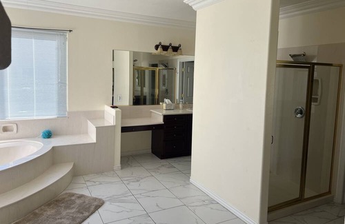 Rhodes Ranch Casa | “5BR Luxe Home + office, Private Pool & Spa in Rhodes Ranch golf court - Vegas!”
