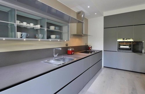 Tre Torri Apartamento | Apartment in Milan with 3 bedrooms sleeps 6