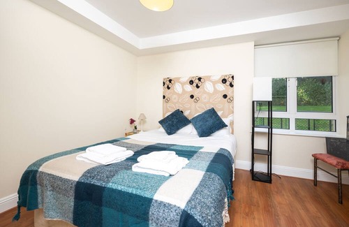 Ballsbridge Apartamento | Stunning 1 BDR with free parking in Ballsbridge