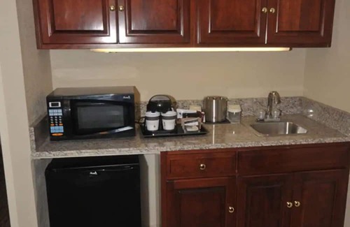 Rocky Mount Casa | Relax and Unwind: 4 Units Near Rocky Mount City Lake! Onsite Pool. Parking.