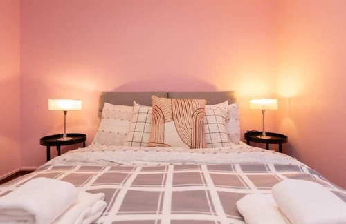 Truganina Casa | 4BR holiday house in Truganina