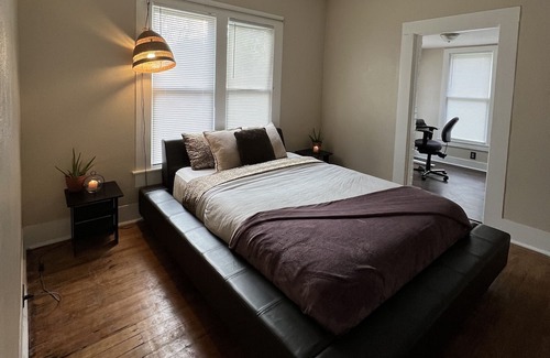 Heritage Casa | Cozy Spaceship Ranch House Meets Historical San Marcos