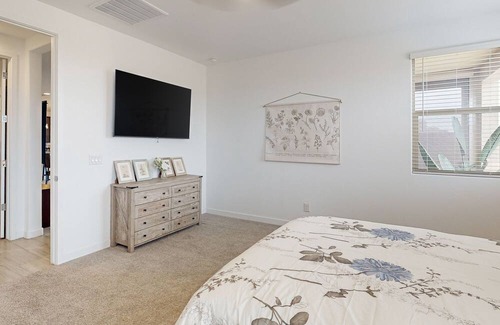 South Mountain Casa | Spacious, mountain view home with a private pool, enclosed yard, & washer/dryer