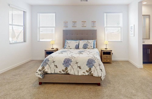 South Mountain Casa | Spacious, mountain view home with a private pool, enclosed yard, & washer/dryer