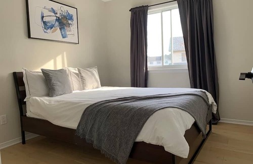 Ottawa Division Casa | Hideaway at Margrave