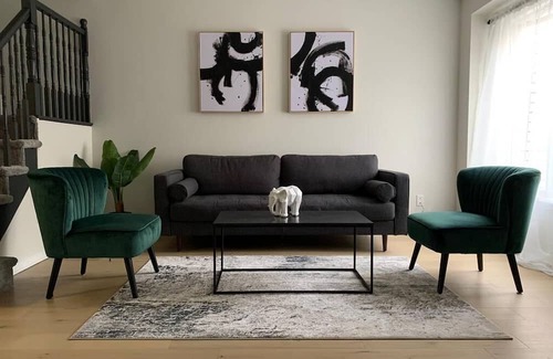 Ottawa Division Casa | Hideaway at Margrave