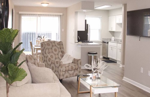 South Baton Rouge Apartamento | Vibrant Living Near LSU: Townhouse Charm in the Heart of Baton Rouge