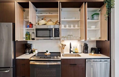 Pendleton Apartamento | Fully Furnished 1 Bedroom Modern Apt W/Pool, Gym