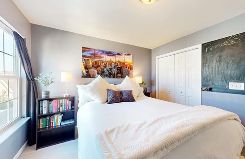 Carolina Forest Casa | Charming & sunlit retreat with pool, patio, courts, & gym - near golf & beaches, dog-friendly