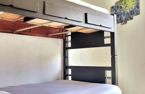 Flandes Casa | House Closed condominium TV Wi-Fi Jacuzzi and Pool