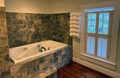 Culpeper Casa | Old Red in downtown Culpeper VA