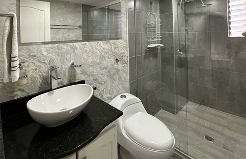 El Castillo Apartamento | Apartamento en la Mejor Zona del Poblado Cerca a los Mejores Centros Comerciales
