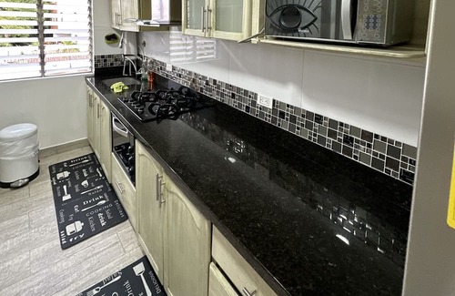 El Castillo Apartamento | Apartamento en la Mejor Zona del Poblado Cerca a los Mejores Centros Comerciales