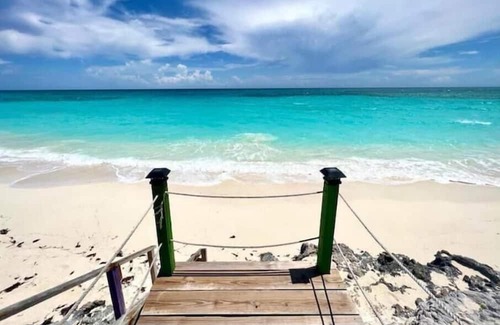 Jimmy Hill Apartamento | Hummingbird suite Ocean Front Exuma Palms Resort!