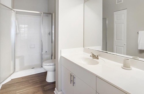 Sanford Apartamento | Modern Apartment in Prime Location (ID1276X306)