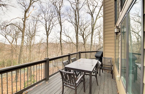 Pedlars Edge Cabaña | Wintergreen Resort Home: Close to Slopes & Trails