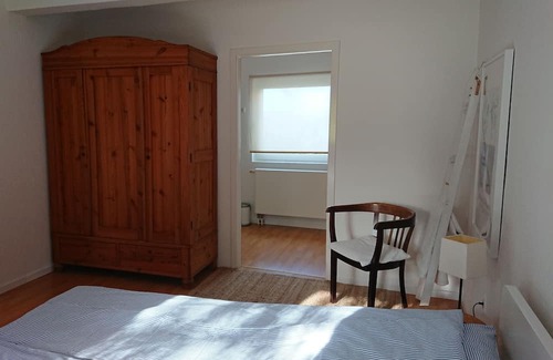 Dorp Apartamento | Gemütliche Ferienwohnung auf Gutshof am Ruhrtalradweg
