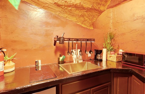 Shelley Apartamento | Adobo-Style Studio in Shelly w/ Shared Courtyard!