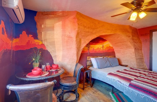 Shelley Apartamento | Adobo-Style Studio in Shelly w/ Shared Courtyard!