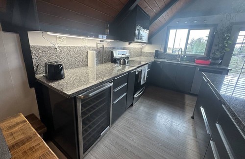 Banning Cabina | Modern A-frame on 1 acre with RV parking
