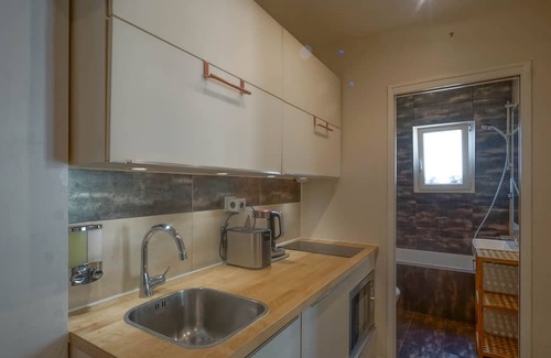 Necker Apartamento | Bright, clean 2-room flat in a former mansion on a beautiful avenue in the 7th