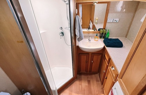 Bonney Casa | Waves & Whimsy: Pet Friendly Lakefront Caravan Stay at Coorong Island