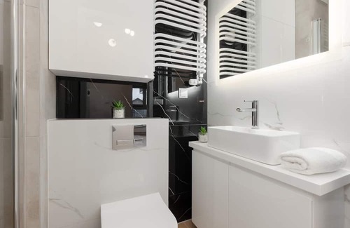 Warsaw Apartamento | Coopera 7F | Apartment with Two Bedrooms and a Garden | Parking | Warsaw