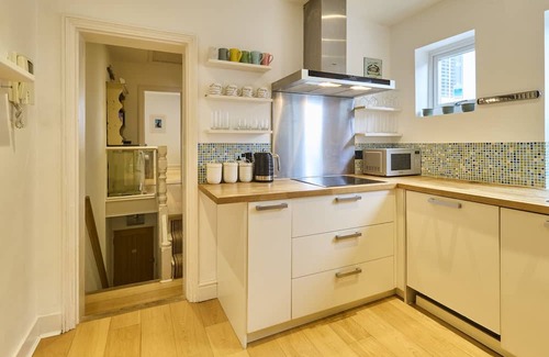 Whitstable Apartamento | Host & Stay | Sail Away