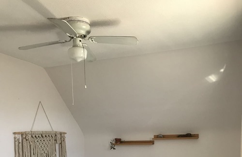 Queens Casa | Charming two bedroom monthly rental in the heart of Rockaway Beach!