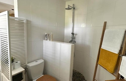 Dampierre Apartamento | Lodge Solehya Avec Bain à Remous Privé